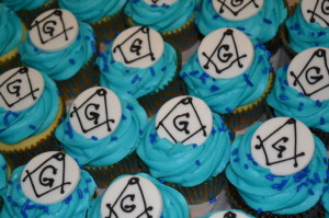 Just as good as they look. Masonic cupcakes! 